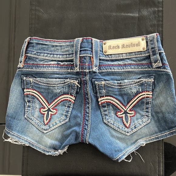 Rock Revival jean shorts - Picture 2 of 4